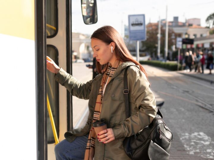 Wielka przemiana dworca autobusowego w Kętach: Odnowa terenu i budynków dzięki zyskanym funduszom